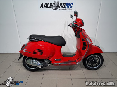 Vespa GTS 310 Super Rosso
