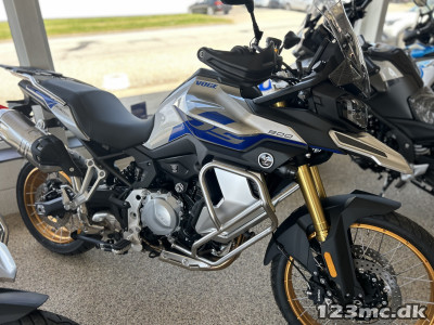 Voge DS 900 X