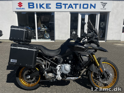 Voge DS 900 X