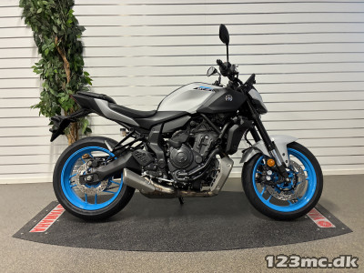 Yamaha MT-07 Y-AMT - Ice Storm