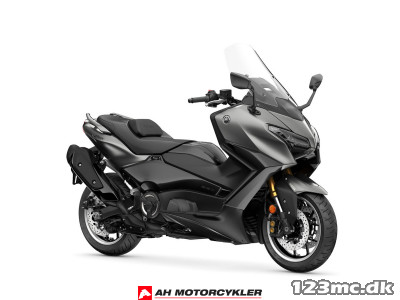 Yamaha T-Max 560 Tech Max Crystal Graphite