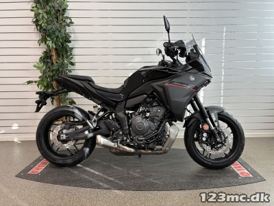 Yamaha Tracer 7 Midnight Black - Low version