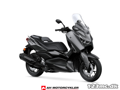 Yamaha X-Max 300 Tech Max + Crystal Graphite