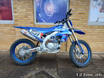 Yamaha YZ 450 F med Akrapovic