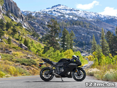 Yamaha YZF R7