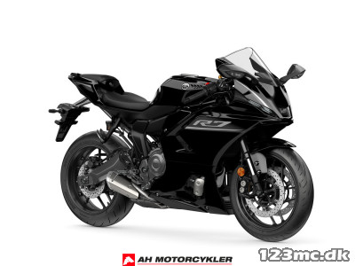 Yamaha YZF R7 Midnight Black