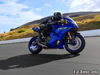 Yamaha YZF R7