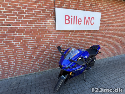Yamaha YZF R7