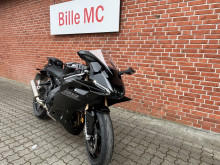Yamaha YZF R9