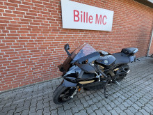 Yamaha YZF R9 Yamaha YZF R9