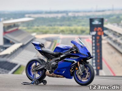 Yamaha YZF R9
