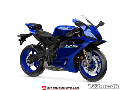 Yamaha YZF R9 Icon Blue