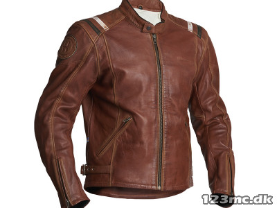 Halvarssons Skalltorp Cognac, før kr. 3.299,-