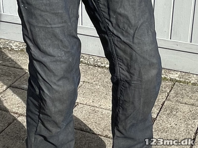 MC bukser i denim med kulfiberforstærkning