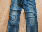 MC jeans, Forstærkning på knæ, hofter og balder.