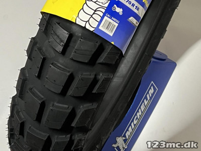 MICHELIN 150/70 R18 M/C 70R ANAKEE WILD R TL/TT MICHELIN 150/70 R18 M/C 70R ANAKEE WILD R TL/TT