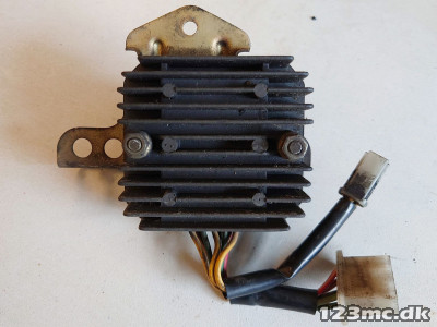 Ensretter / Laderelæ til Honda VT 500