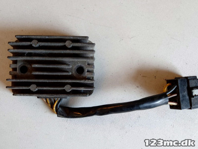 Ensretter / Laderelæ til Kawasaki ER 5 årg. 99