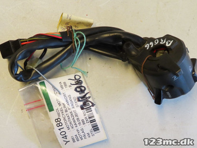 Styrkontakter venstre til Kawasaki ZXR 400 årg.99