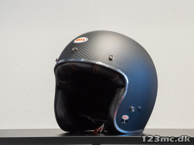 Bell Custom 500 CarbonDemo - Før kr. 3.999,-