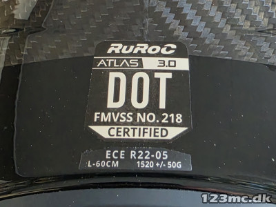 Ruroc hjelm