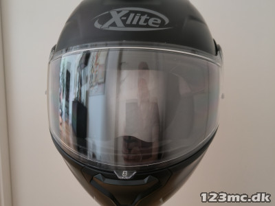X-lite Flip up hjelm.