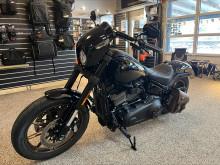 `${motorcycle.brand} ${motorcycle.model}`