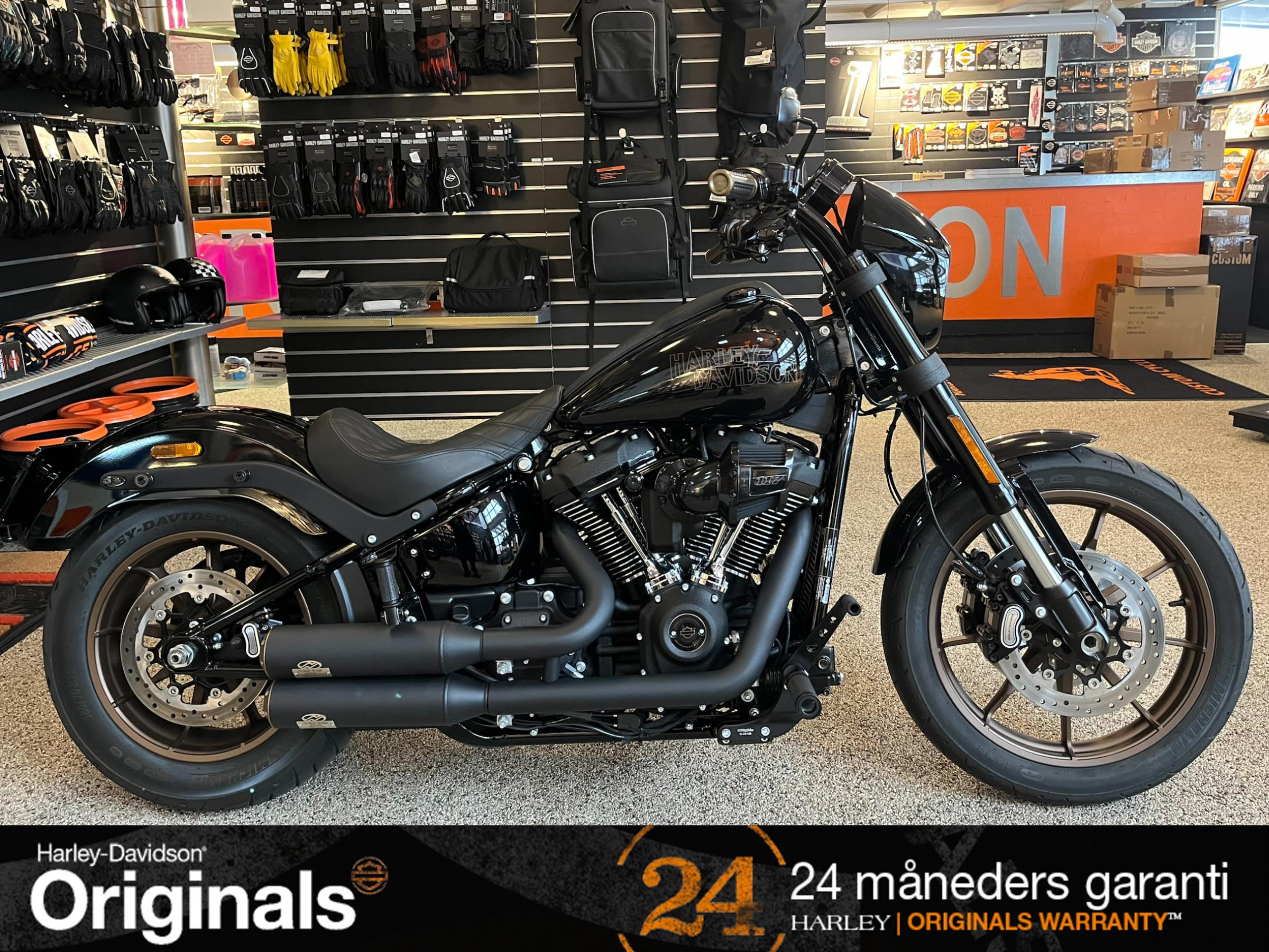 `${motorcycle.brand} ${motorcycle.model}`