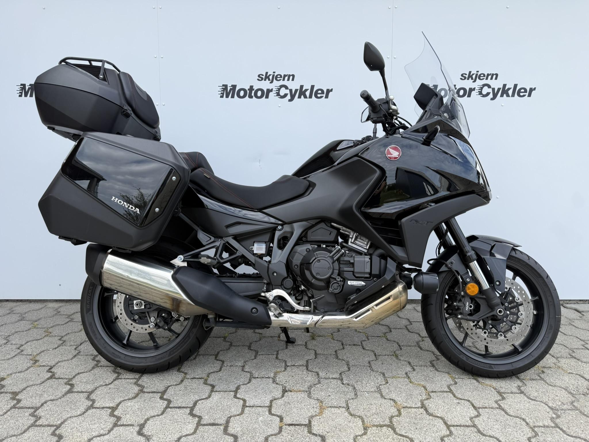 Honda NT 1100 D