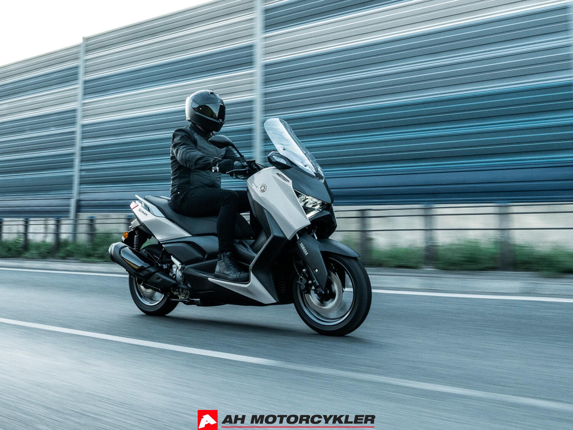 Yamaha X-Max 300 Tech Max + Crystal Graphite — billede 9