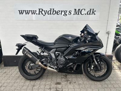 Yamaha YZF R7