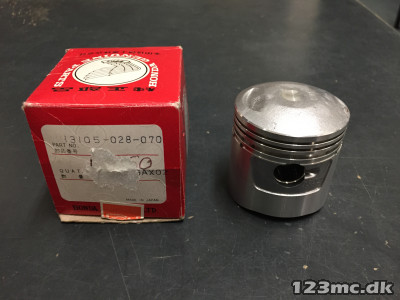 13105-028-070, stempel