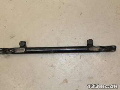 Motor bøjle til Suzuki GSX 750 F  årg. 2000-