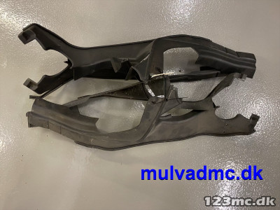 Indvendig kåbe plastdele 4 stk.