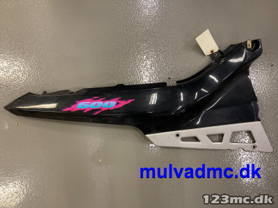 Kåbedel højre under sæde