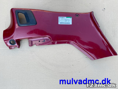 Kåbedel under sæde venstre