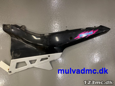 Kåbeside under sæde - venstre