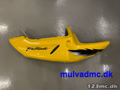 Kåbeside under sæde højre