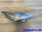 Plastdel u.sæde, 77230-MGE-0000 til Honda VFR 1200 F