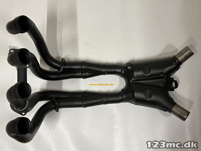 14100-15H02 PIPE,EXH.CENTRE