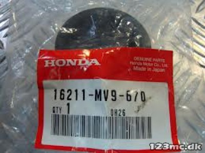 16211-MV9-670 INSULATOR, CARB