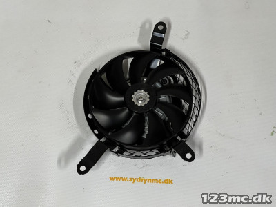 17820-15H00 FAN ASSY, RADIATOR LH