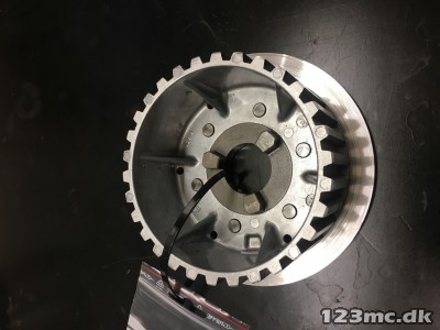 21410-24F00	HUB,CLUTCH SLEEVE