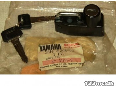 26H-21308-00-00 HELMET HANGER ASSY