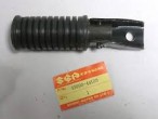 43600-44300 FOOTREST, PILLION RH til Suzuki