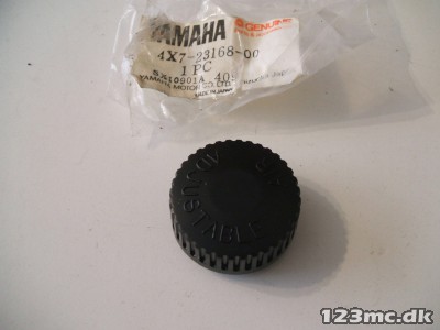 4X7-23168-00-00 CAP,FRONT FORK