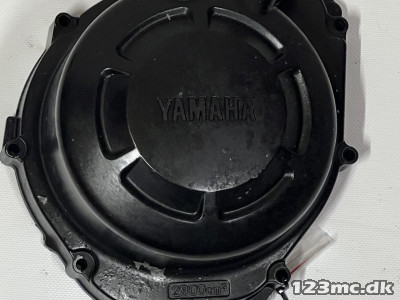 5LV-15421-10-00 COVER, CRANKCASE 2