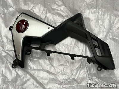 64370-MKK-D20 COVER SET, L. FR. SIDE (W