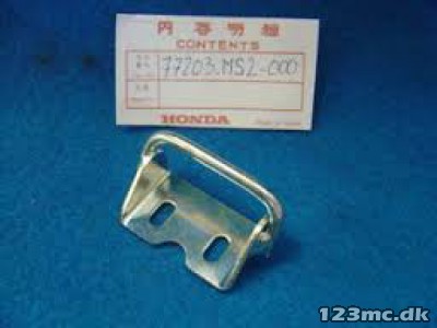 77203-MS2-000 BRACKET,SEAT LOCK