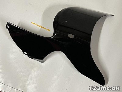 94661-15H00-YAY COWLING, UNDER REAR (BLACK)